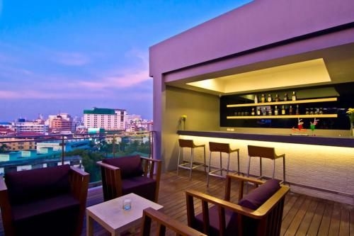 เดอะ ซัน เอ็กซ์คลูซีฟ โฮเทล (The Sun Xclusive Hotel)2
