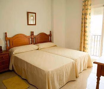 Apartamentos Miguel Angel0