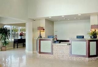 Ramada Inn & Plaza0