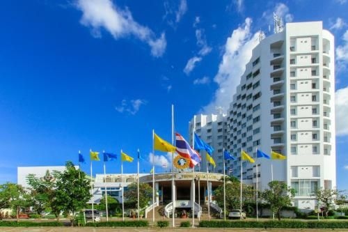 โรงแรมทองธารินทร์ (Thongtarin Hotel)1