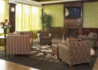 Comfort Inn & Suites Near Union Station2