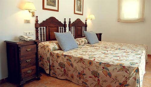 Hostal Marissal0