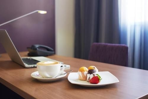 Quality Hotel Ambassador Perth3