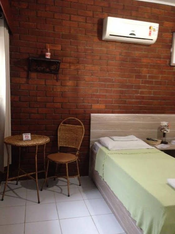 Hotel Pousada Casuarinas0