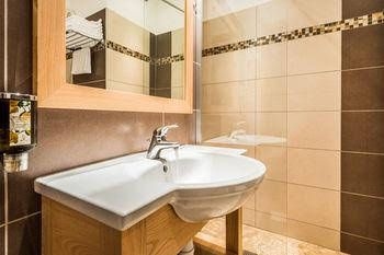 Hotel Shegara0