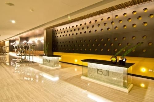 ทีซิกซ์5 โฮเทล (Tsix5 Hotel)1