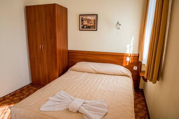 Bariakov Family Hotel0