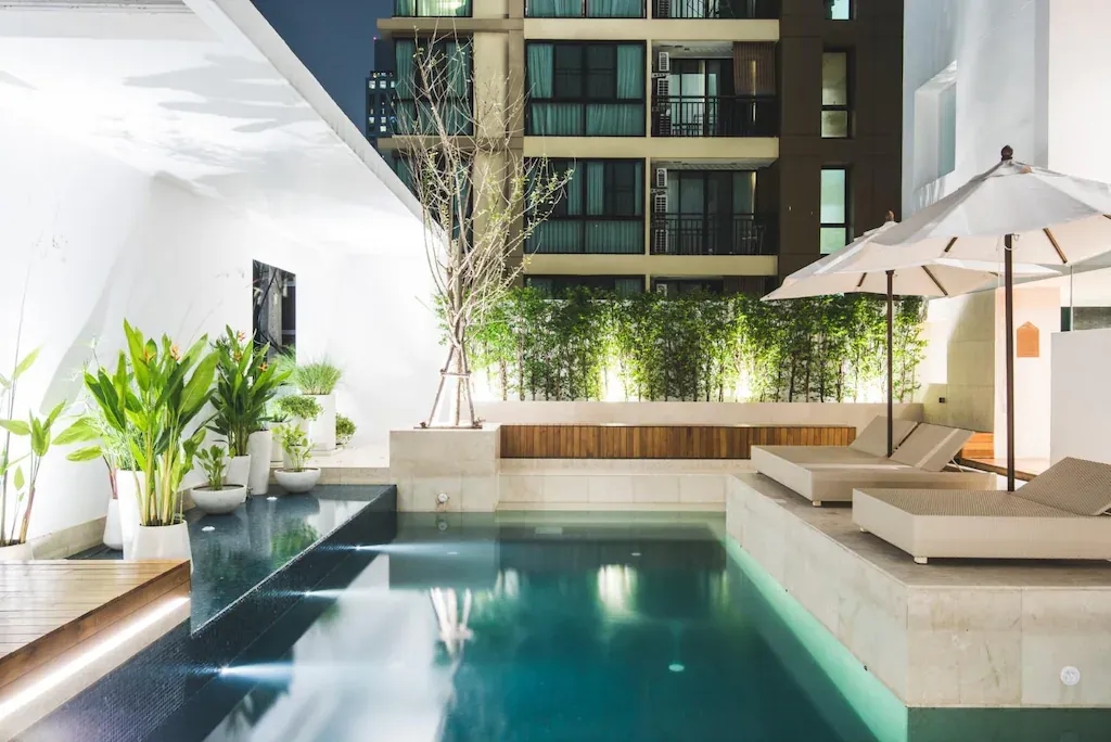 ทูทรี อะ โฮมลี่ โฮเทล (Two Three A Homely Hotel)1