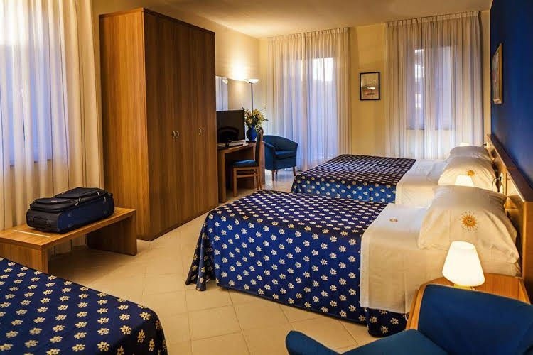 Hotel Riviera Del Sole0