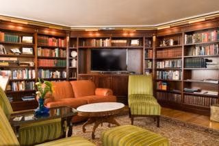 Abigails Hotel4