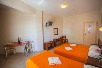 Hotel Loukas & Apartments0