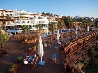 Delta Beach Resort Hotel4