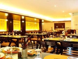 Grand Pavillion1