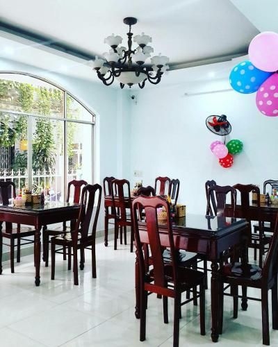 Nhat Le Hotel1