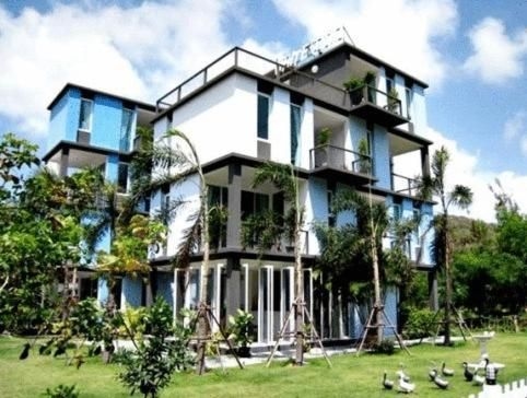 ไวท์ แอท ซี รีสอร์ท (White @ Sea Resort)0