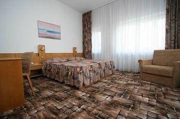 Hotel Karat0