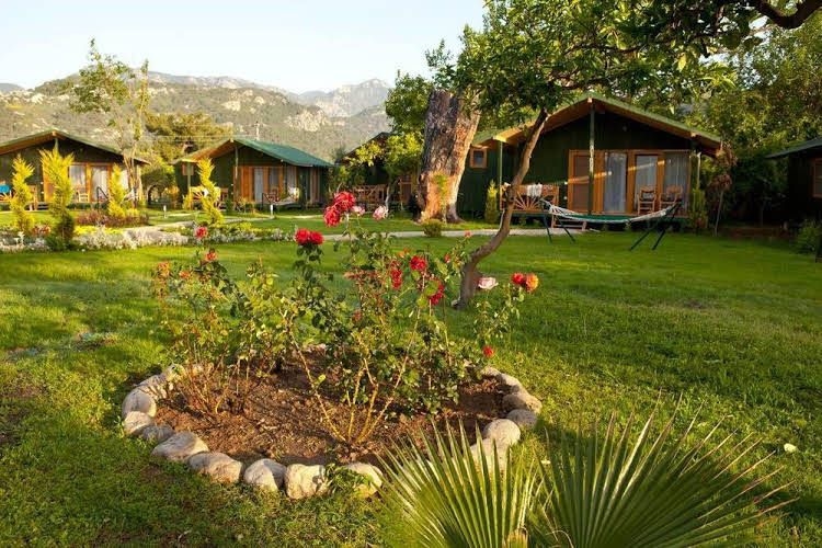 Etenna Bungalow Hotel0