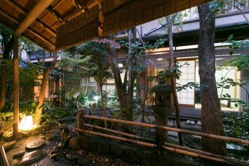 กิอน โยชิอิมะ (Gion Yoshiima)3