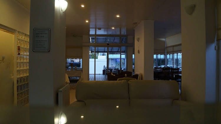 Hotel Marine0