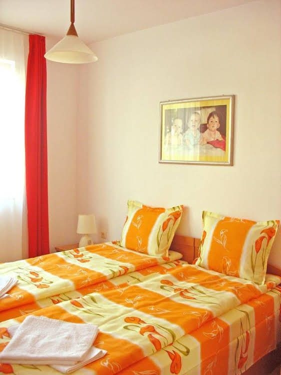 Hermes Apartments0