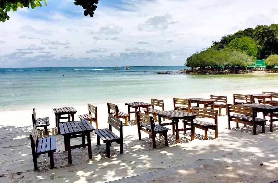 เดอะ ซี เสม็ด บีช รีสอร์ต (The C Samet Beach Resort)4