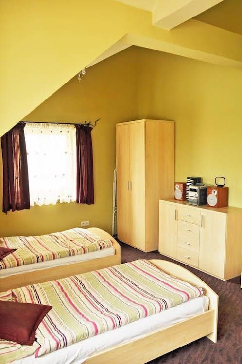 Park Apartment0