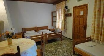 Vicky Hotel0