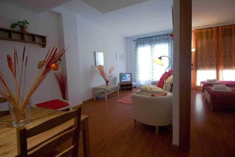 Villarroel Residence Apartments0