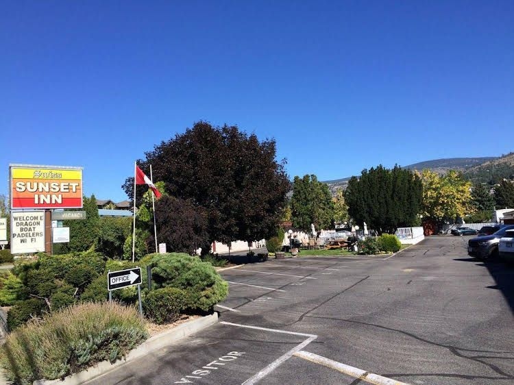 Swiss Sunset Inn0