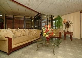 Clarion Hotel0