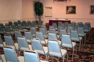 Clarion Hotel & Suites North3