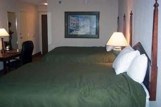 Clarion Hotel & Suites North1
