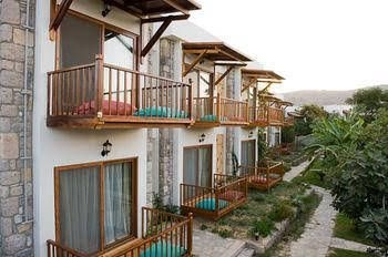 Golkoy Suites0