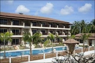 วิสเปอริ่ง ปาล์ม สวีท (Whispering Palms Suites)1