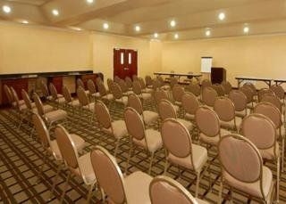 Comfort Suites Houston Intercontinental Airport4