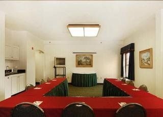 Comfort Suites Greensboro Airport0