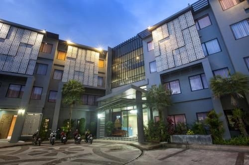 ดีนาร์ ลอดจ์ (Dinar Lodge)0