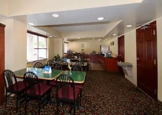 Quality Inn4