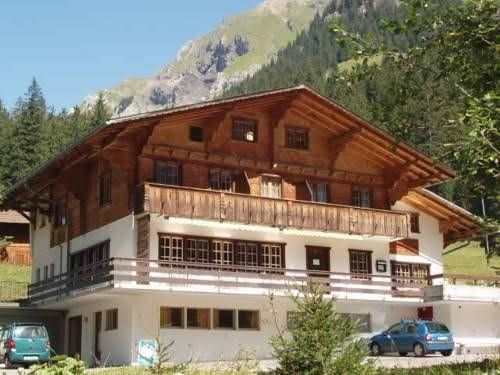 adelbed.ch0