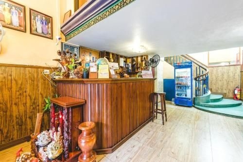 Lucky Ro Hotel & Restaurant1