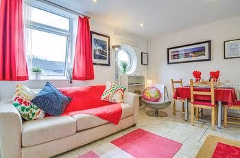 Belfast Apartment0