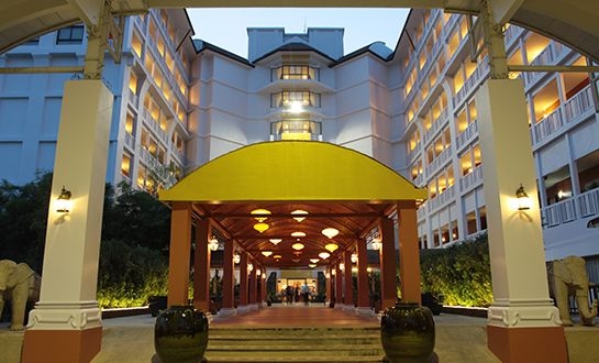 วรบุรี อโยธยา คอนเวนชั่น รีสอร์ท (Woraburi Ayutthaya Resort & Spa By The River)2