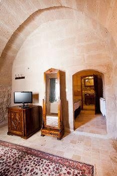 Monte Cappa Cave House0