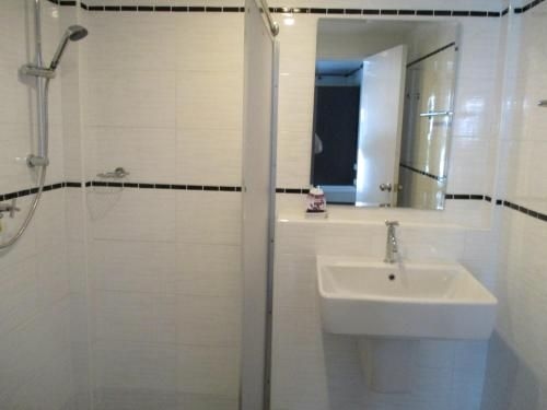ซันไรส์ วิลลา ซีวิว (Sunrise Villas Seaview)2