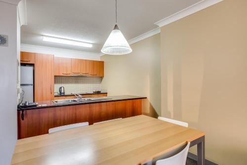 Hillcrest Apartment Hotel (formerly Central Hillcrest Apartments) (Hillcrest Apartment Hotel)4