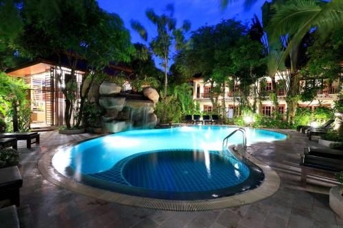 โรงแรมภูเก็ต มีท ฮอลิเดย์ (Phuket Meet Holiday Hotel)0