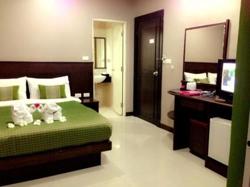 วายเค ป่าตอง รีสอร์ท (Hawaii Patong Hotel)2