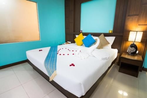 วายเค ป่าตอง รีสอร์ท (Hawaii Patong Hotel)4