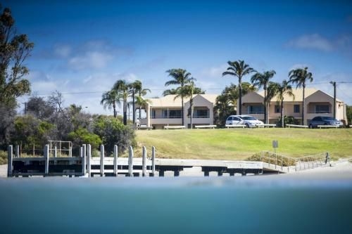 Murchison View Apartments0