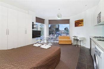 Zara Apartments0